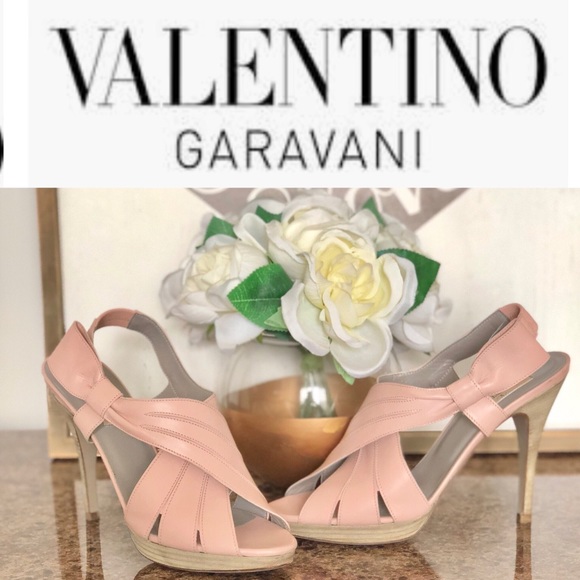 Valentino Shoes - RARE AUTHENTIC Valentino Light pink Bow Heels 38.5